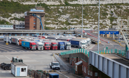 Dover Port Ferry Dock – Drukte – Brexit –