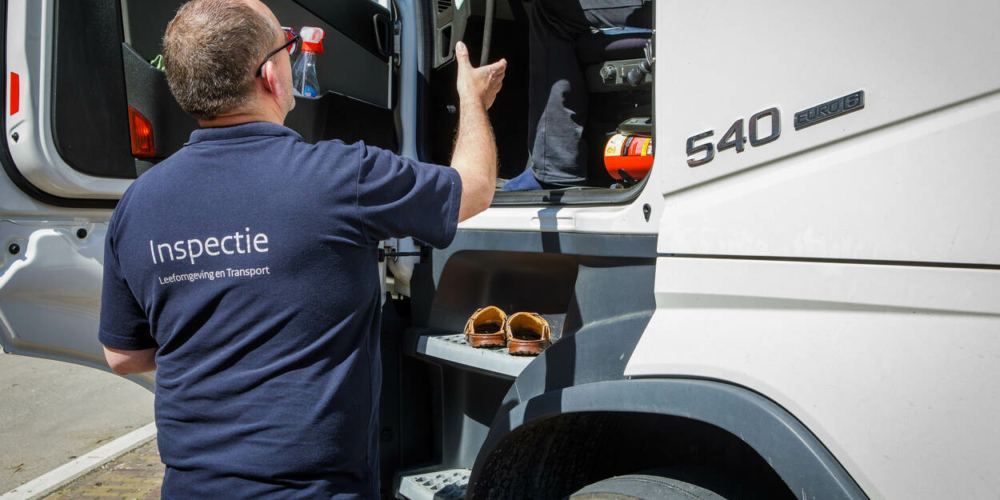 Wegcontrole vrachtwagen – ILT – inspectie – Rij- en rusttijden –