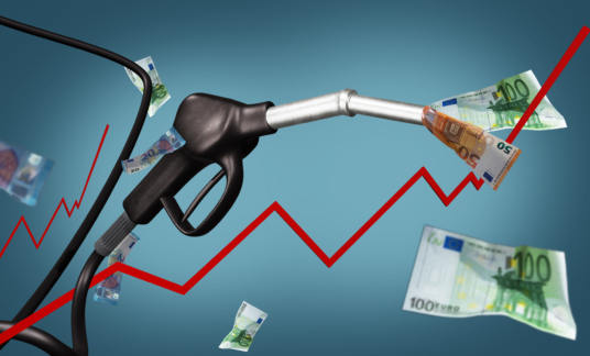 Gasoline diesel refuel prices expensive inflation kostenontwikkeling kosten
