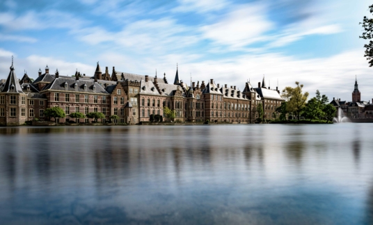 The Hofvijver lake and the Dutch parliament in Den Haag